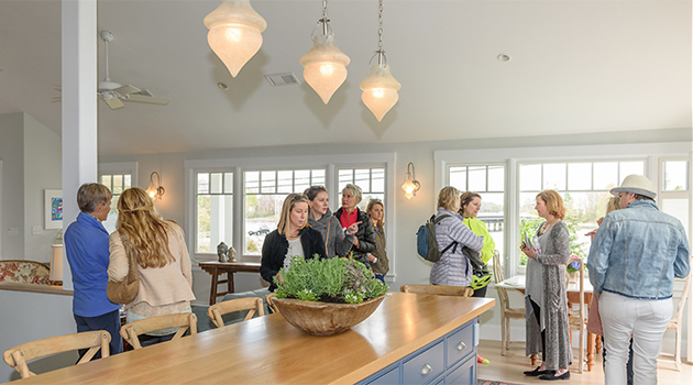 Flowers, Mother&rsquo;s Day, and the Annual Kitchen Tour!